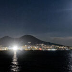 La baie de Naples la nuit !